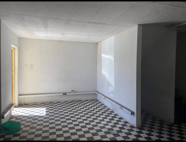 110M² OFFICE FOR SALE IN WESTLAKE